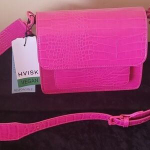 HVISK Cayman Pocket Vegan Purse  NWT